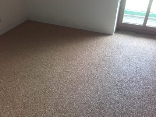 Steinteppich im Büro