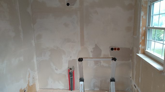 Q2 Spachteln und Raufaser anbringen